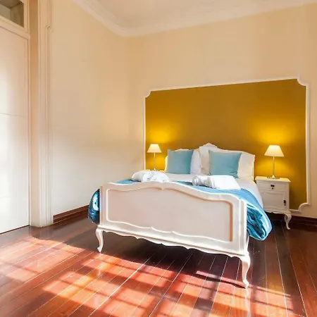 Palma 3-a Bedroom Located Apartment Lisbon