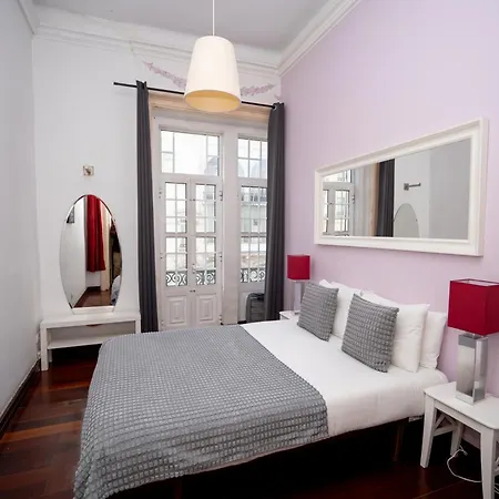 아파트 Bright And Spacious 3 Bedroom With High Ceilings Location