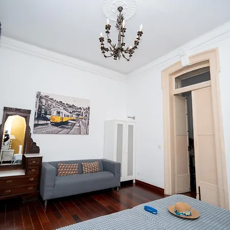 Lejlighed Bright And Spacious 3 Bedroom With High Ceilings Location Lisboa